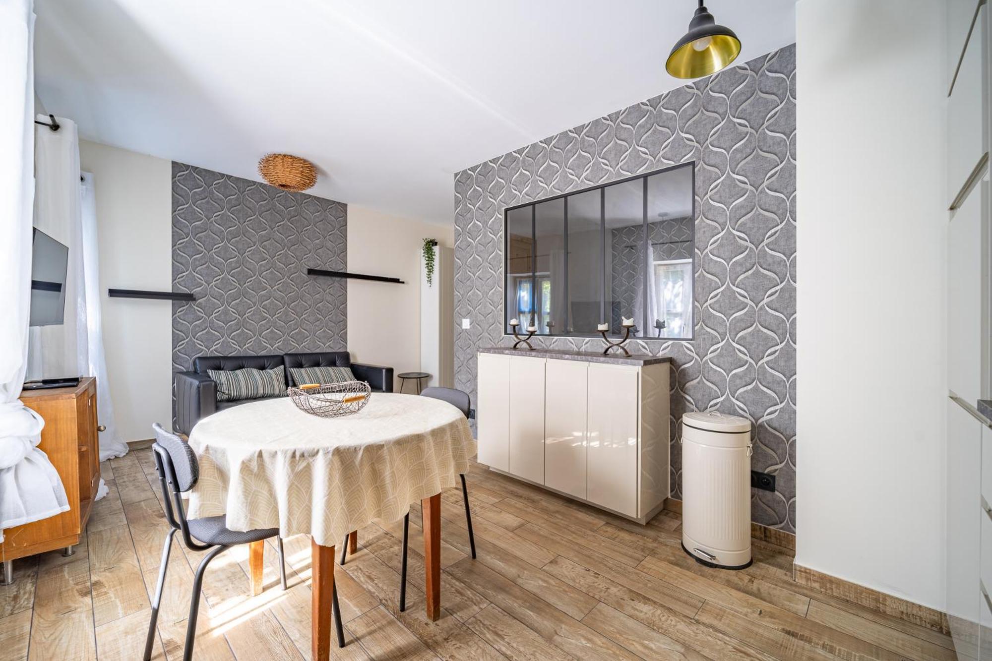 Cosy Room'S Frontonas Zewnętrze zdjęcie