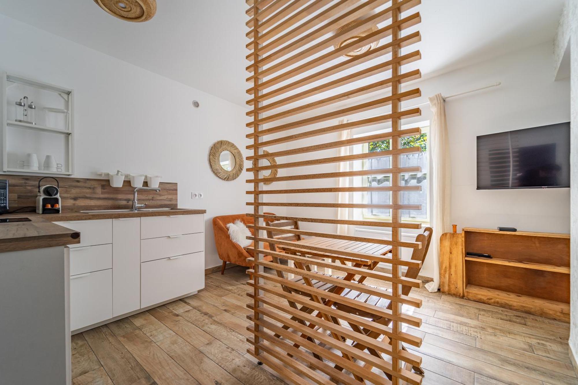 Cosy Room'S Frontonas Zewnętrze zdjęcie